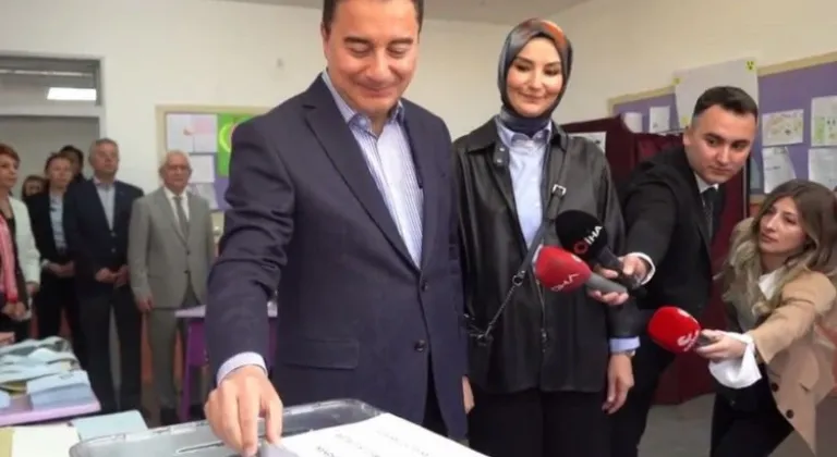 DEVA Partisi Genel Başkanı Ali Babacan Sandıklara Sahip Çıkarak Demokrasiyi Yüceltme Çağrısı Yaptı