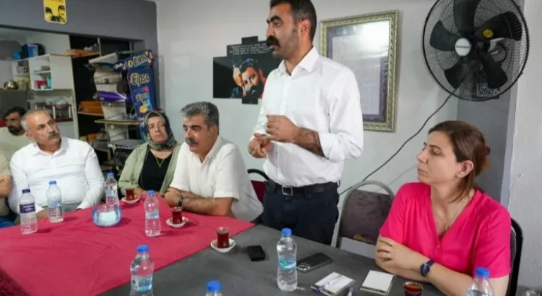 Diyarbakır Büyükşehir Belediyesi Eş Başkanları, Çelikevler Mahallesi'nde Vatandaşlarla Buluştu