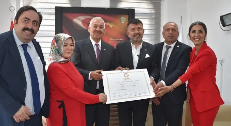 Doğanşehir Belediye Başkanı Mehmet Bayram Göreve Devraldı