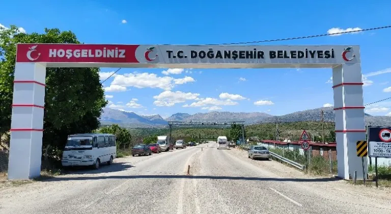 Doğanşehir'in giriş takı yenilendi