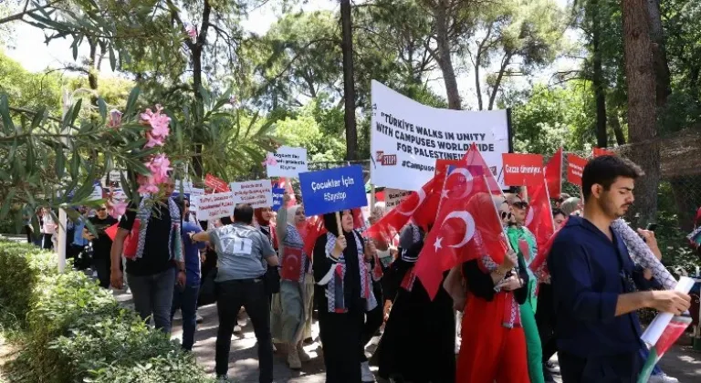 Dokuz Eylül'lü öğrencilerden Filistin dayanışması