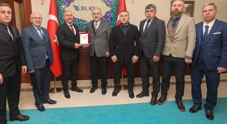 Dünya Türk Birliği Güney Marmara Bölge Başkanı, Vali Ayyıldız'a Ziyarette Bulundu