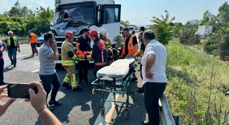 Düzce Anadolu Otoyolu'nda trafik kazası: 5 yaralı