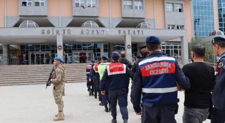 Edirne İl Jandarma Komutanlığı Terörle Mücadelede 16 Kişiyi Yakaladı