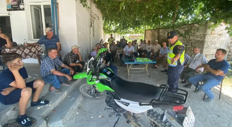 Edirne İl Jandarma Komutanlığı Trafik Jandarma Timleri Keşan'da Trafik Bilinci Oluşturuyor