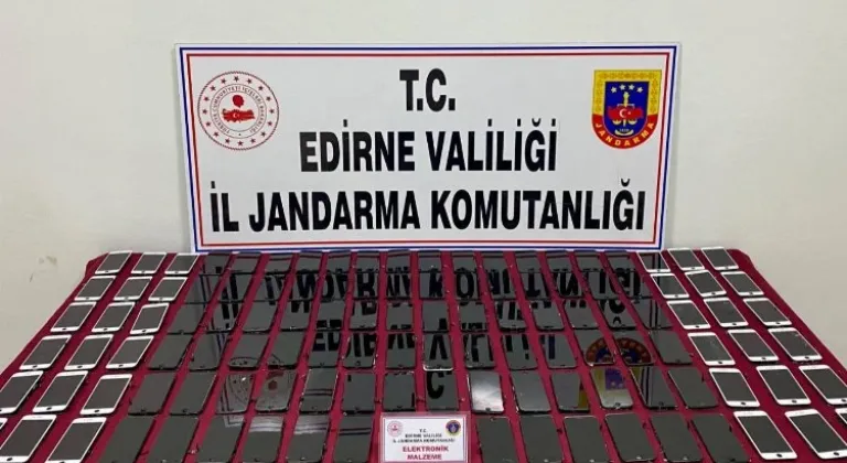 Edirne'de 280 Bin TL Değerinde Kaçak Telefon Ekranı Operasyonu!