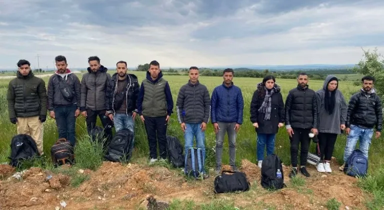 Edirne'de Göçmen Kaçakçılığı Operasyonu! 5 Organizatör ve 282 Göçmen Yakalandı