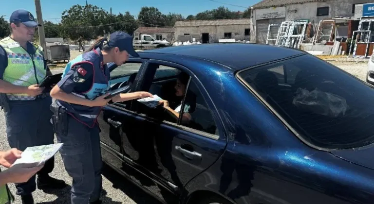 Enez'de Jandarma tarafından düzenlenen etkinliklerle çocuklara vatan sevgisi aşılandı!