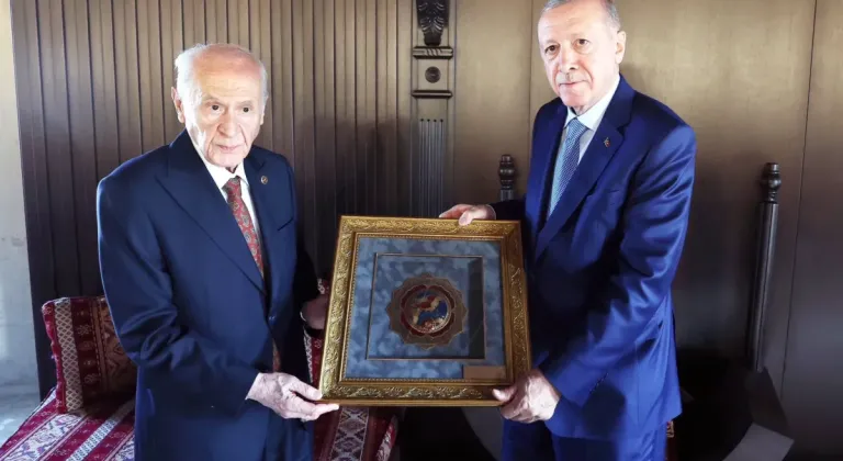 Erdoğan Bahçeli ile Ahlat'ta görüştü