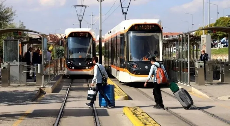 Eskişehir'de Ramazan Bayramı'nda Ulaşım Müjdesi: Tramvay ve Otobüsler Ücretsiz