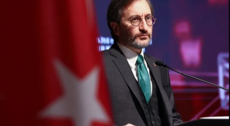 Fahrettin Altun'dan Dezenformasyonla Mücadele Çağrısı: Acizlik Değil, Güçtür!