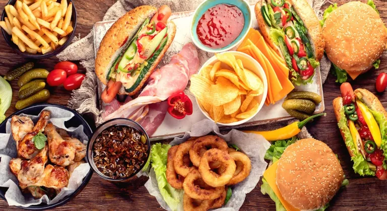 Fast Food Tüketimi ve Depresyon Riski Arasındaki İlişki Açığa Çıktı