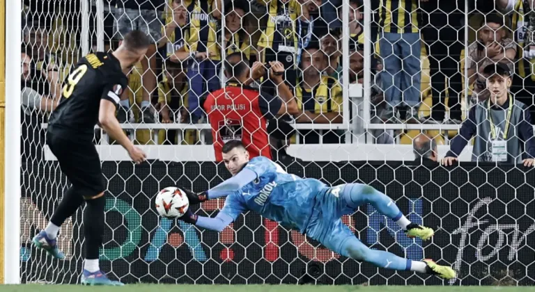 Fenerbahçe UEFA Avrupa'ya galibiyetle başladı