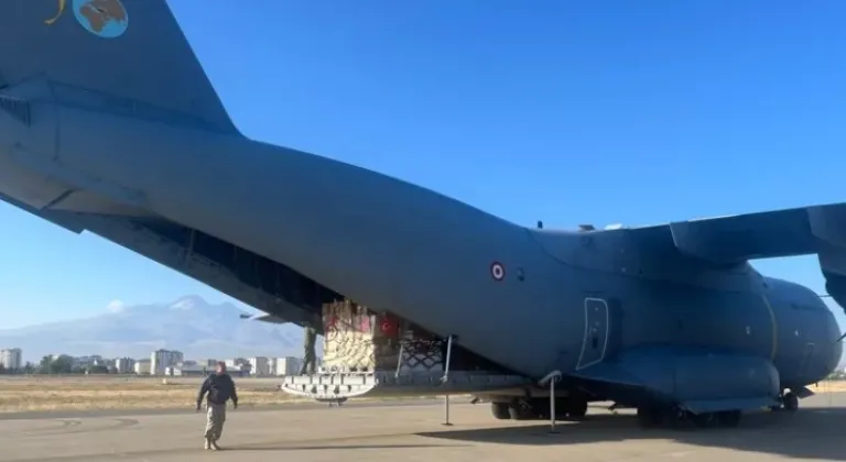 Tonlarca Gıda Yardımı Ürdün'e Gönderildi: Türkiye, Gazze'ye Desteğini Sürdürüyor