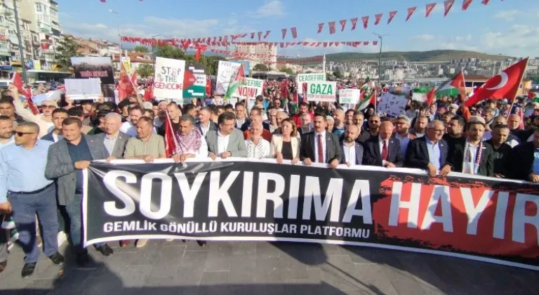 Gemlik’te Gazze’ye destek yürüyüşü