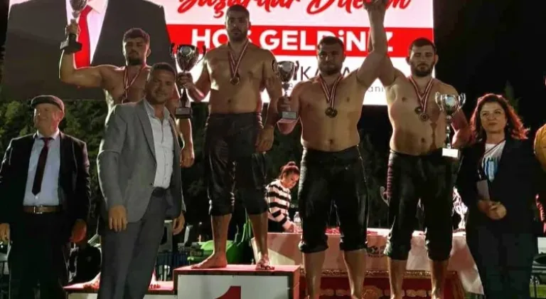 Gölcük Belediyespor güreşçilerinden büyük başarı