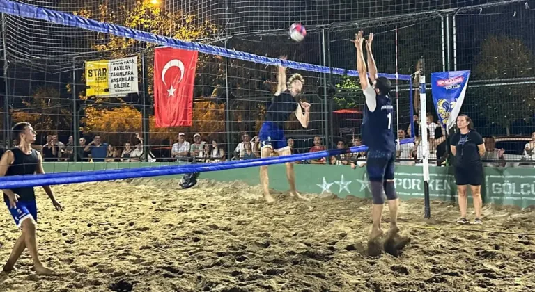 Gölcük plaj voleybolunu çok sevdi