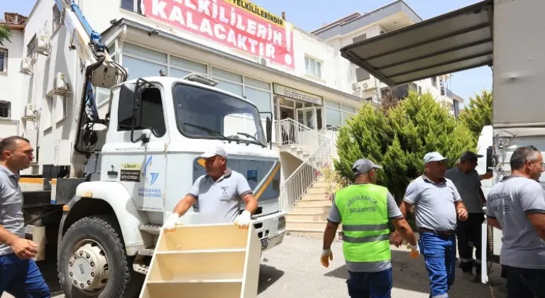 Güzelbahçe'de terk edilmiş Otizm okulu boşaltıldı