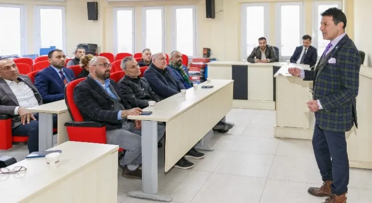 Hatay'da İYİ Partili Adaydan Seçim Stratejisi: 'Dedikodumu Yapın, Seçimi Alayım'