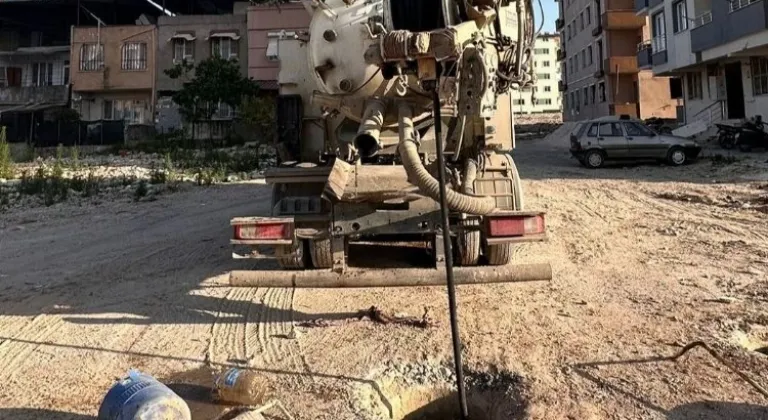 Hatay'da tıkanan altyapı hatları temizleniyor