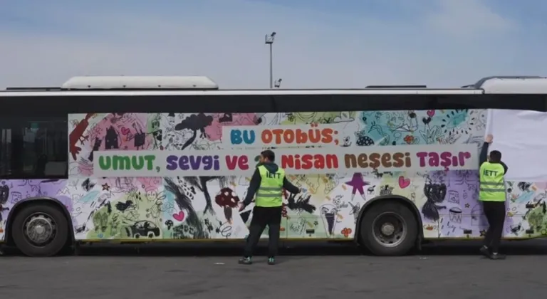 İETT'den 23 Nisan'a Özel: Dilek Otobüsü Çocukların Yüzünü Güldürdü!