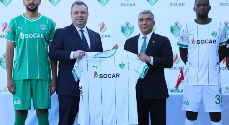 Iğdır Futbol Kulübü’ne forma sponsoru oldu