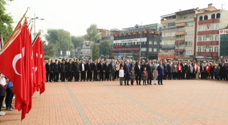 İnegöl'de 23 Nisan Coşkusu: Çocuklarımızın Mutluluğuna Ortak Olmaya Geldik