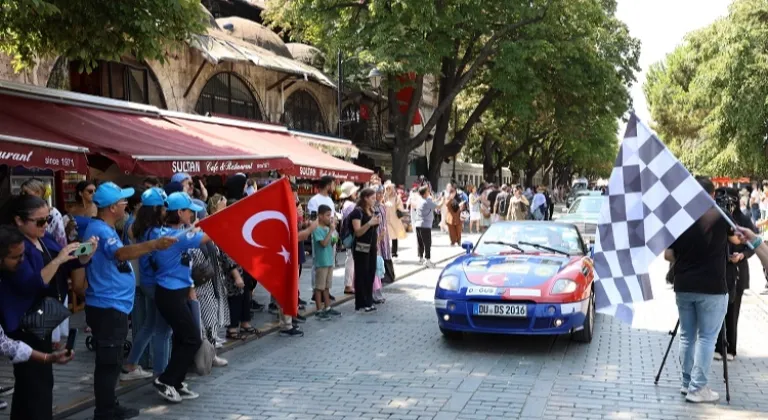 İpek Yolu Rallisi Türkiye Etabı Sultanahmet Meydanı'nda Başladı