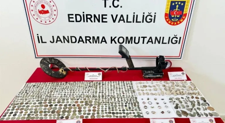 İpsala'da Tarihi Eser Kaçakçılığı Operasyonunda 1085 Parça Ele Geçirildi