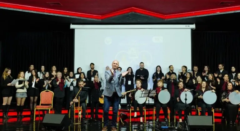 İstanbul Gelişim Üniversitesi'nde Gençleşen Türküler Coşkusuyla Buluştu