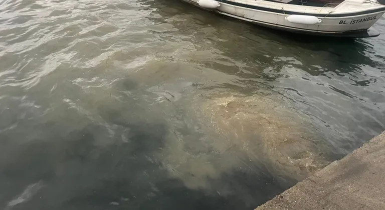 İstanbul Üsküdar'da Kuleli Askeri Lisesi Önünde Kanalizasyon Deşarjı İncelemesi Başladı!