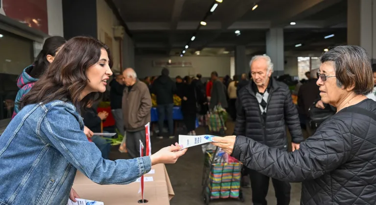 İzmir Bornova'da Rahim Ağzı Kanseri Farkındalık Ayı Etkinliği İle Mücadele Devam Ediyor