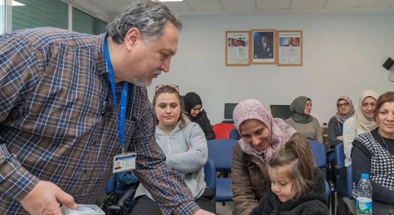 İzmir Büyükşehir Belediyesi Ağız ve Diş Sağlığı Eğitimleriyle 10 Bin Kişiye Ulaşmayı Hedefliyor