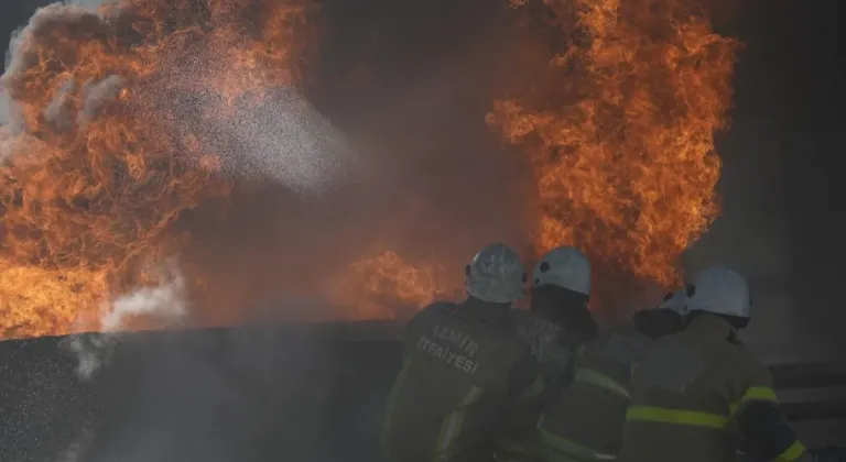 İzmir Büyükşehir Belediyesi İtfaiyesi Zorlu Bir Yılı Geride Bıraktı!