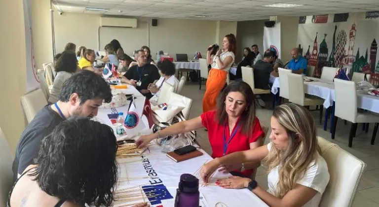 İzmir’de Erasmus+ Akreditasyon çalıştayı