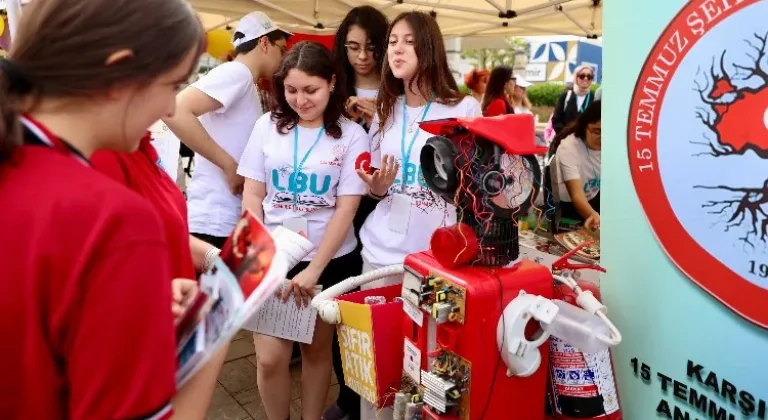 İzmir'de Liselerde Bilim Uygulamaları Sergisi Göz Kamaştırdı