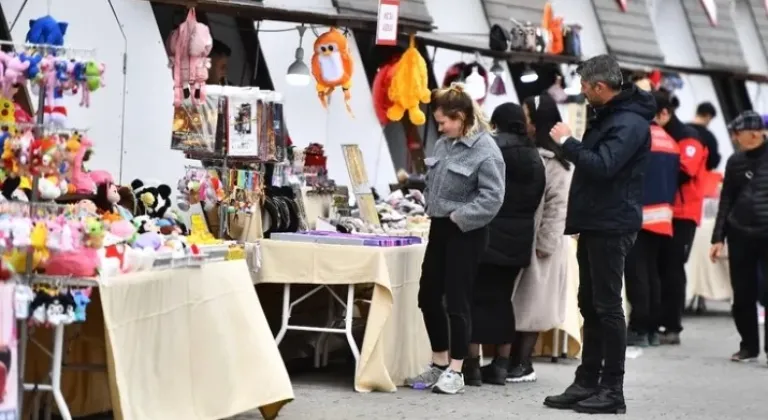 İzmirliler Aşk Dolu Bir Festivalde Buluştu