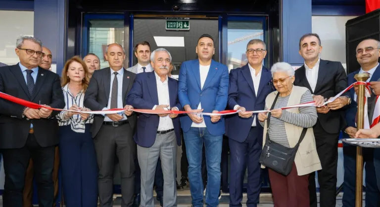 İzmir'den Müjde! İZMAR Market Zinciri Genişliyor: Sağlıklı ve Ucuz Gıda Herkese!