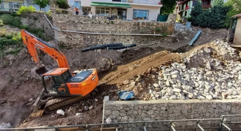 İzmit Akçakoca Mahallesi'nde Yenilenen Tehlike Arz Eden İstinat Duvarı