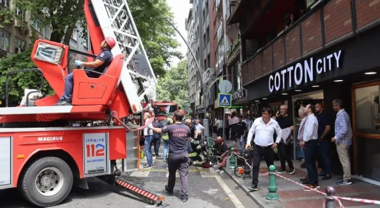 İzmit Belediyesi yangın müdahalesi ile vatandaşlara destek oldu