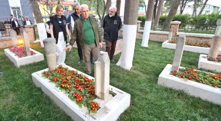 İznik Mahmud Çelebi Camii Haziresinde Yürütülen Bakım ve Onarım Çalışmaları Tamamlandı