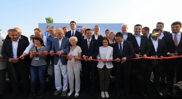 Kadıköy ve Maltepe sınırında Bostancı Metro İstasyonu çevresi ve yaşam vadisi toplu açılışları