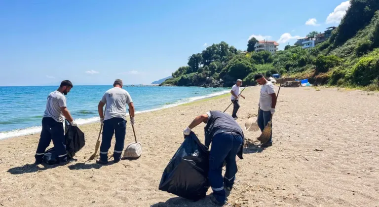 Karacabey Kurşunlu Sahilinde Vatandaşların Örnek Temizlik Çabası