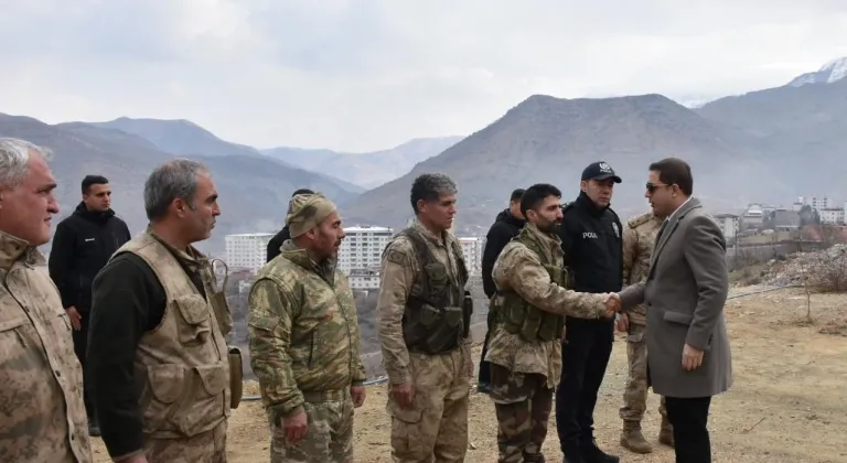 Kaymakam Başar, Üs Güvenlik Bölgelerine İnceleme Ziyareti