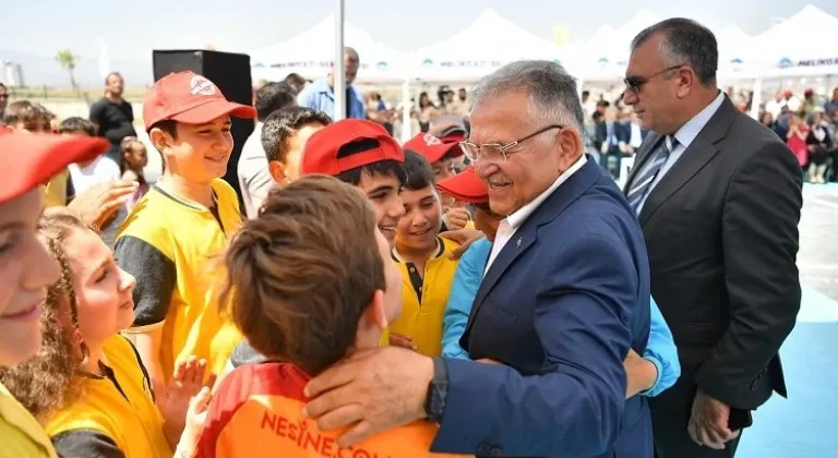 Kayseri Büyükşehir'den öğrencilere kariyer tavsiyeleri