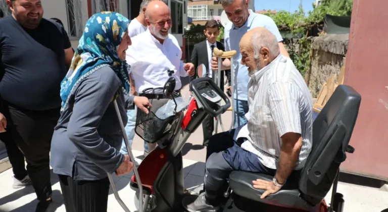 Kayseri Kocasinan Belediye Başkanı Engelli Vatandaşları Mutlu Etti