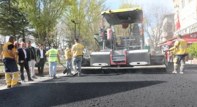 Kayseri Kocasinan Belediyesi Erciyesevler Mahallesi'nde Yol Yenileme Çalışmalarına Hız Kesmeden Devam Ediyor