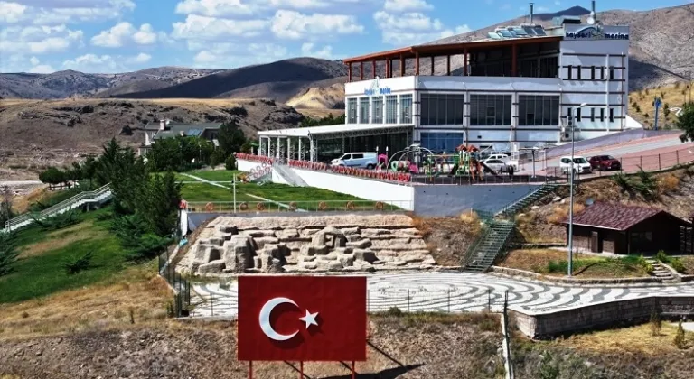 Kayseri Kocasinan Belediyesi Kuşçu Marina Projesi ile Sahil Keyfi Sunuyor