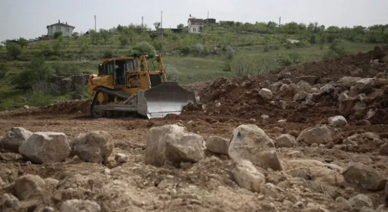 Kayseri Melikgazi İlçesinde Yol Genişleme Çalışmaları Hızla Devam Ediyor!