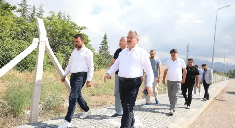 Kayseri Melikgazi'de Yol Çalışması Hız Kesmeden Devam Ediyor